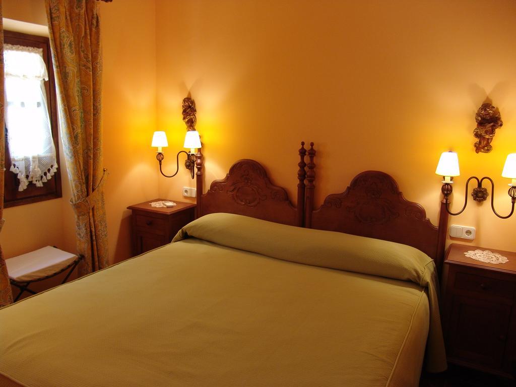 Apartamentos La Columna Chinchón Εξωτερικό φωτογραφία