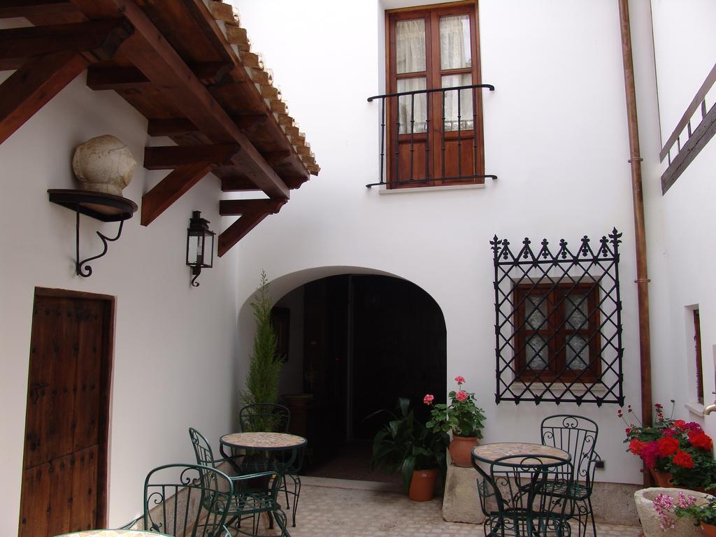 Apartamentos La Columna Chinchón Εξωτερικό φωτογραφία
